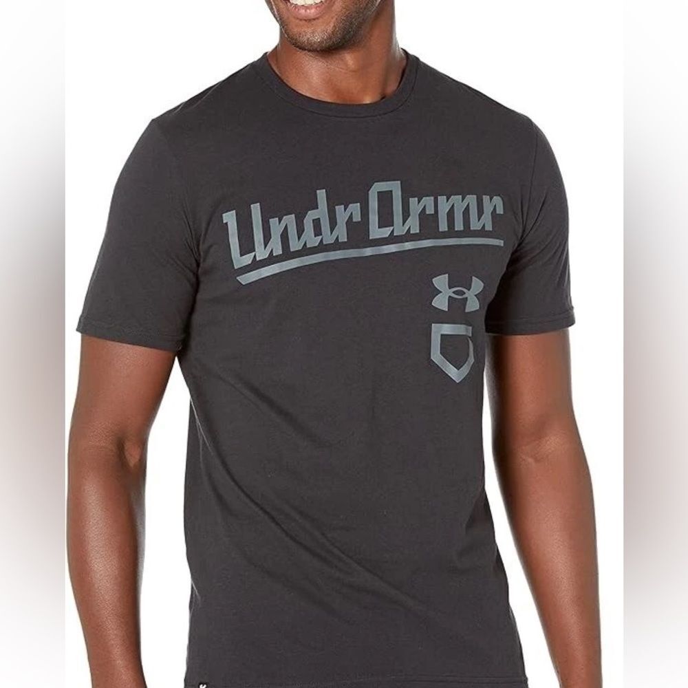 NWT Under Armour Men's Black Short Sleeve Graphic Logo Tee Gray Print